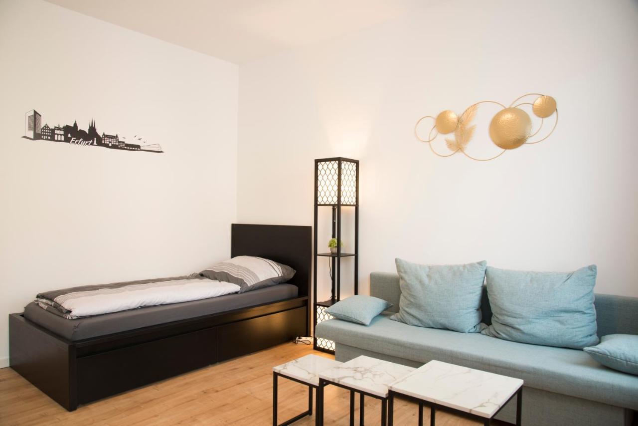 Schoene Ferienwohnung 78M2, 3 Schlafzimmer, 2 Baeder, Zentrumnah, 1Og Ερφούρτη Εξωτερικό φωτογραφία